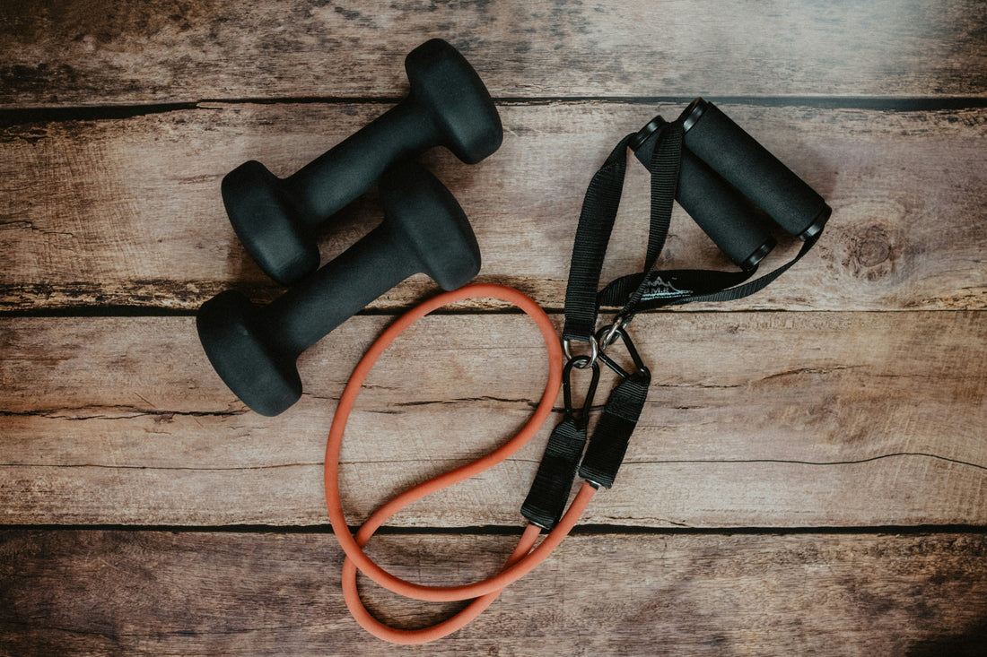 Benefits of Using Parallettes Bars for Full Body Strength Training