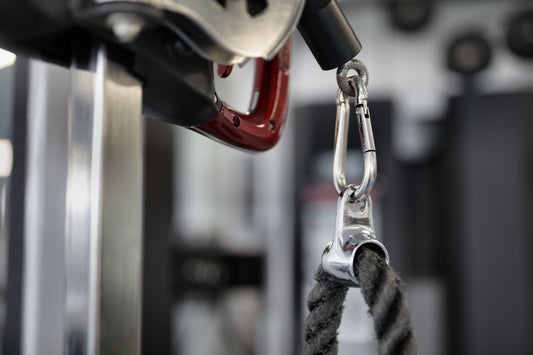 Cable machine attachment with rope handle connected by a carabiner