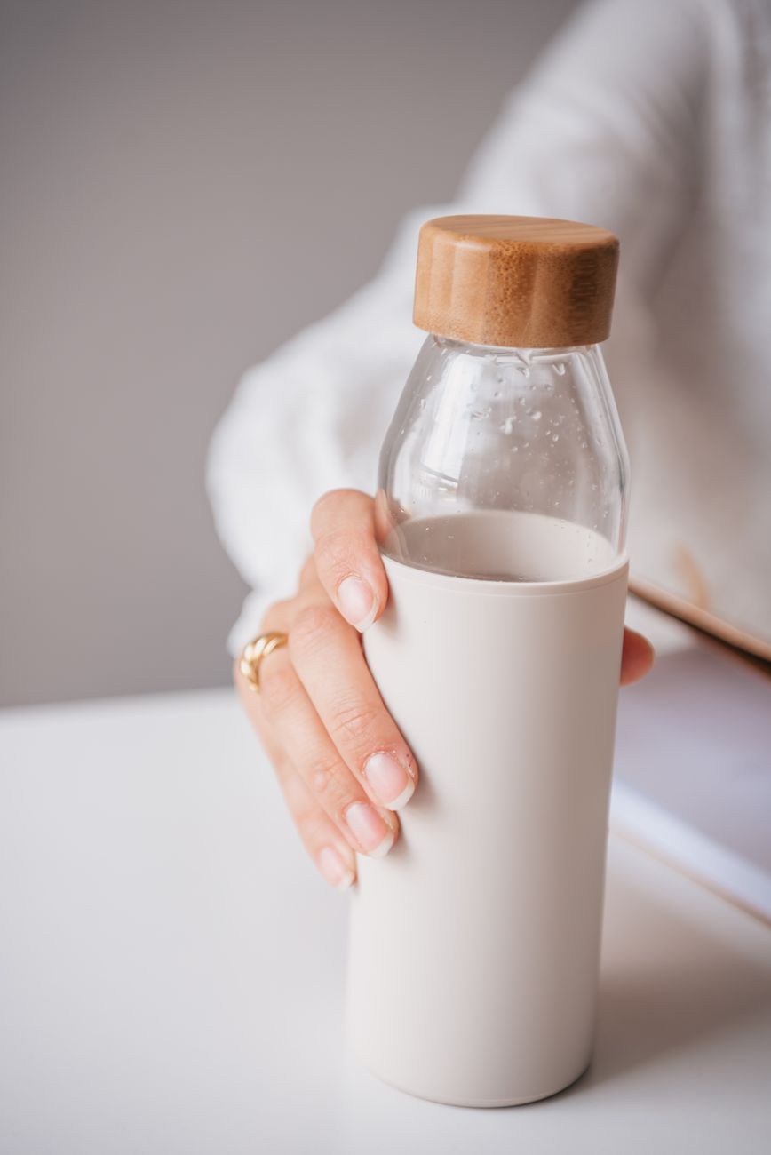 Water Bottle Sleeve Buying Guide: Insulation and Size Fit