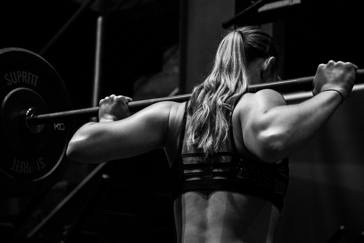 Pull-Up & Dip Stations