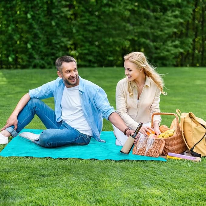 Pocket Picnic Blanket for 1-2 Persons, 43.3x55.12″ Sand Free Beach Blanket, SandProof Waterproof