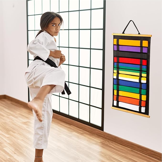 12Belts Karate Belt Display Rack with Bamboo Frame, Felt Taekwondo Belt Display, Martial Art Belt