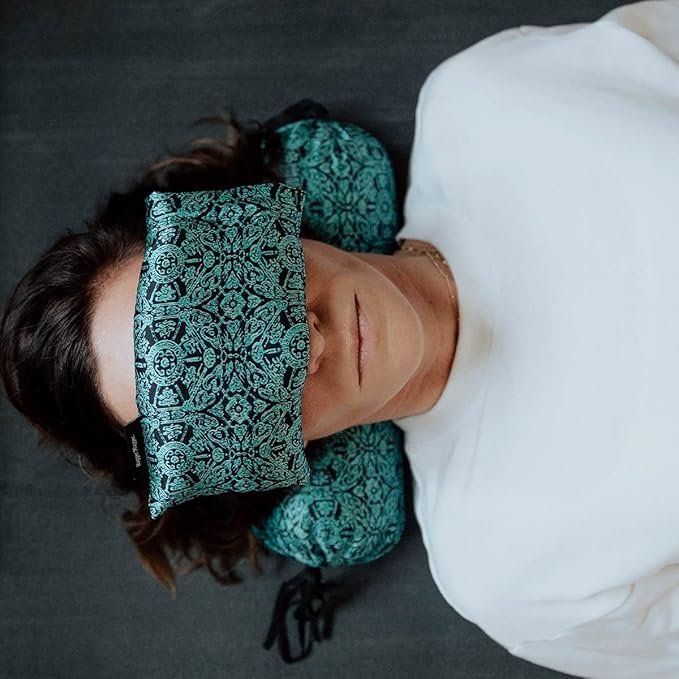 Hugger Mugger Silk Eye Pillow with Flaxseed Filling - Organic Flaxseed Filling, Scent-Free