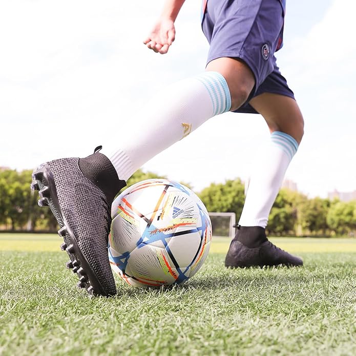 Adult Soccer Cleats Men Lightweight Football Boots Breathable Professional Sneaker Sport Athletic