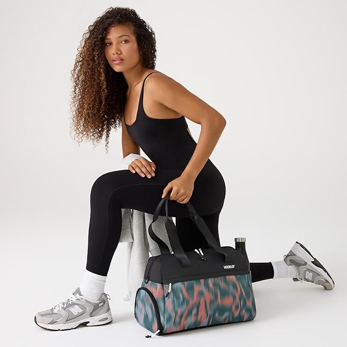 Vooray 25L Trainer Duffel Bag ??Lightweight Travel Duffel for Women and Men with Shoe Pocket