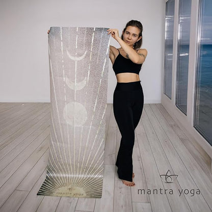 Mantra Yoga Travel PRO 1.5mm - Foldable Fitness & Exercise Mat with Bag | Lightweight, Compact &