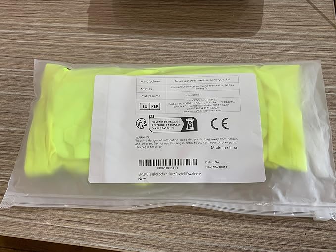 Soccer Shin Guards Shin Pads for Kids Youth Adult, Calf Compression Sleeve with Honeycomb Pads