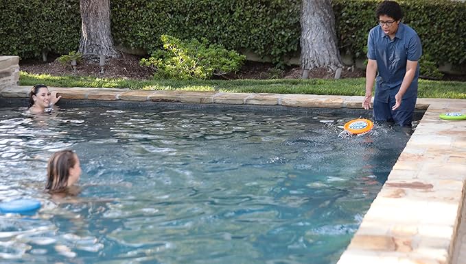 Disc - Water Disc Toy for Spring & Summer Fun - Skips, Slides, Jumps - Pools, Beaches & Backyards