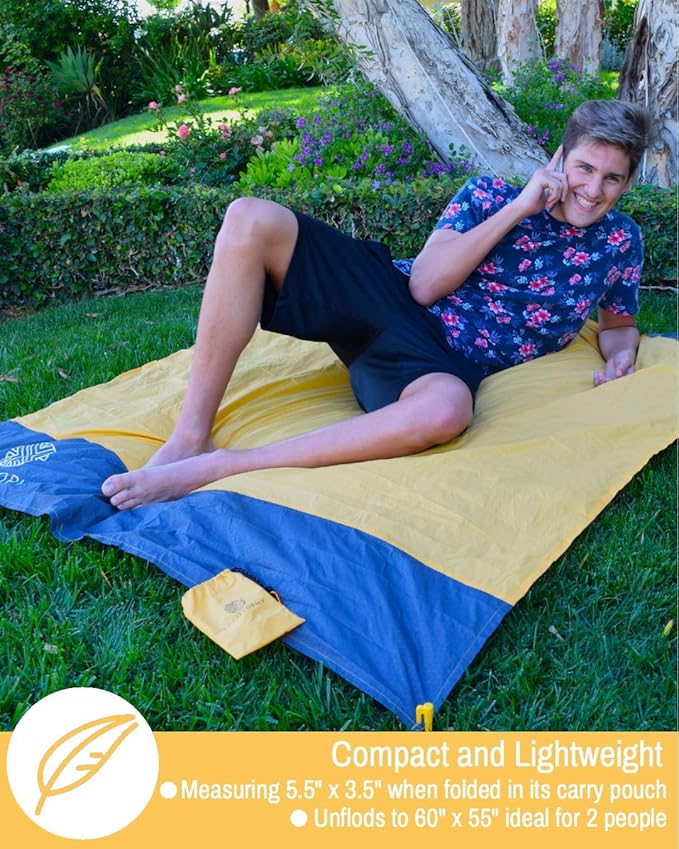 ECCOSOPHY Sand Proof Beach Blanket - Waterproof Picnic Blanket 60x55 Outdoor Compact Pocket Blanket